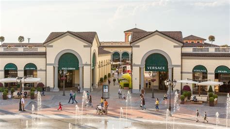 fendi serravalle designer outlet serravalle scrivia foto|Boutique FENDI Serravalle Designer Outlet Serravalle Scrivia.